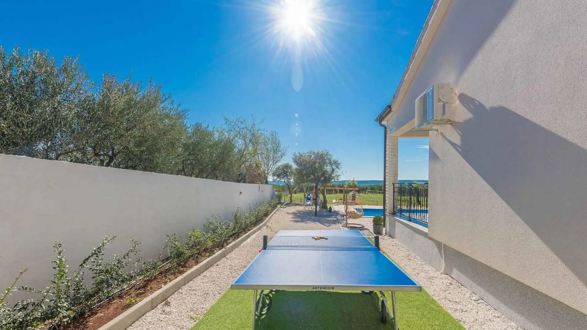 Holiday Home In Tinj 51845