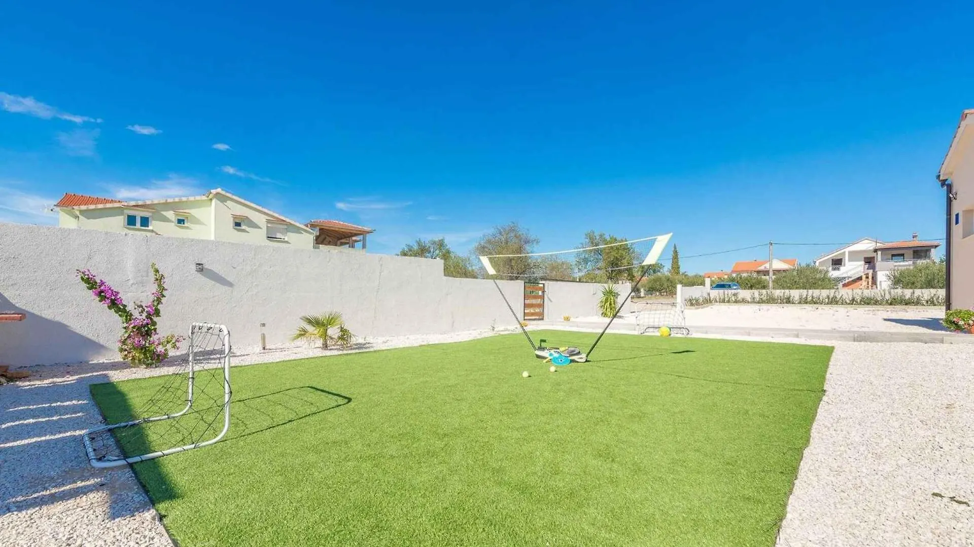 Holiday Home In Tinj 51845 كرواتيا